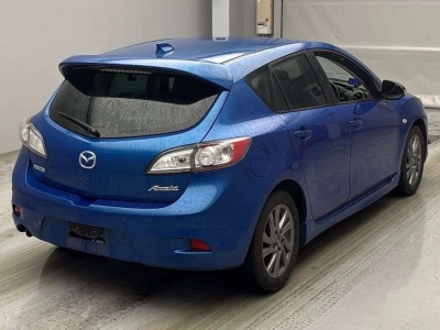 MAZDA AXELA SPORT