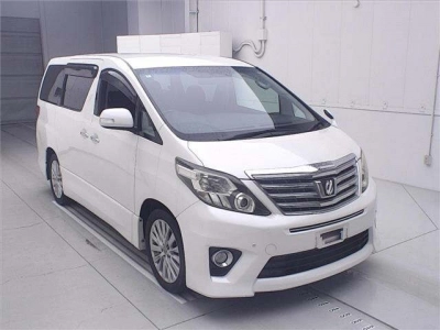 TOYOTA ALPHARD
