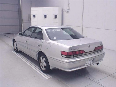 TOYOTA MARK II