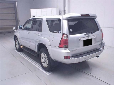 TOYOTA HILUX SURF