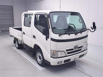 TOYOTA DYNA