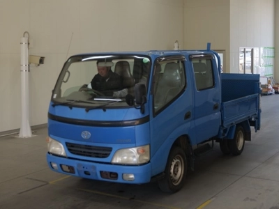 TOYOTA DYNA