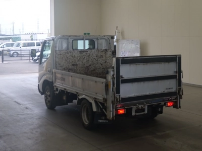 TOYOTA DYNA