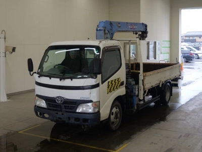 TOYOTA DYNA