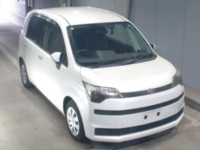 TOYOTA SPADE