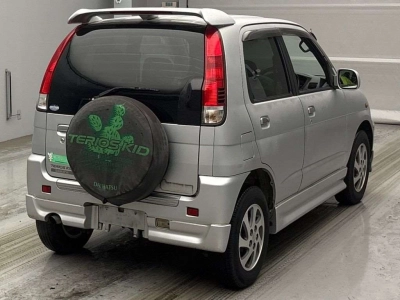 DAIHATSU TERIOS KID