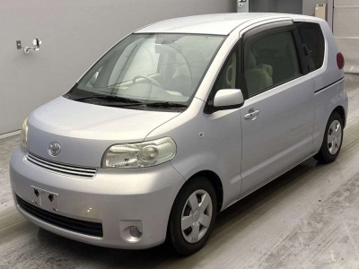 TOYOTA PORTE