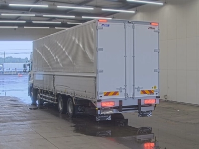 NISSAN DIESEL (UD) QUON