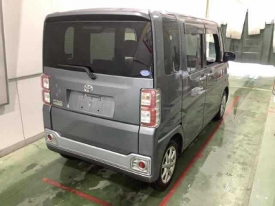 TOYOTA PIXIS MEGA