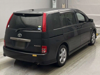 TOYOTA ISIS