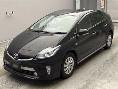 TOYOTA PRIUS PHV