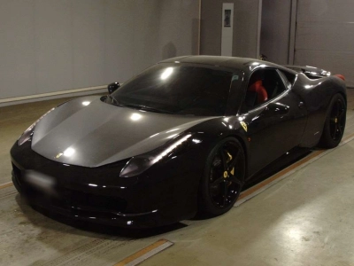 FERRARI 458 ITALIA