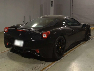 FERRARI 458 ITALIA