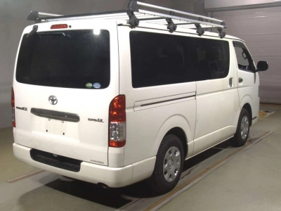 TOYOTA REGIUS VAN