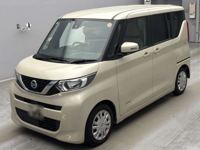 NISSAN ROOX