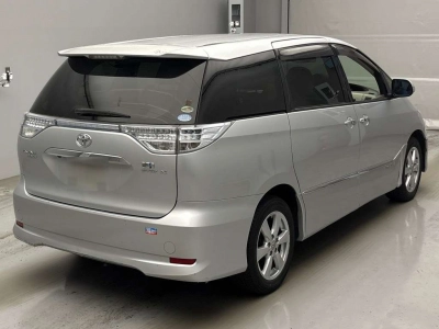 TOYOTA ESTIMA HYBRID