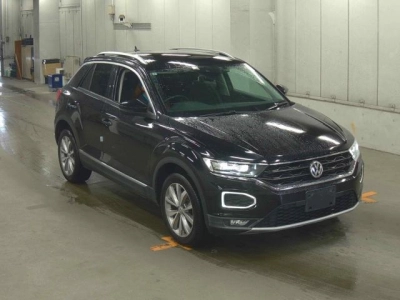 VOLKSWAGEN T-ROC