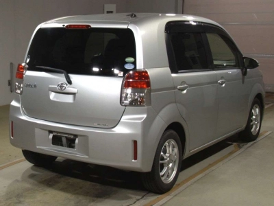 TOYOTA SPADE