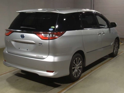 TOYOTA ESTIMA HYBRID