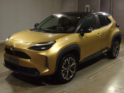 TOYOTA YARIS CROSS