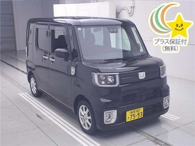 DAIHATSU WAKE
