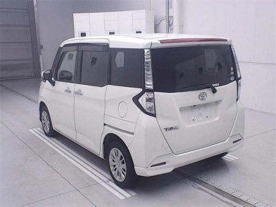 TOYOTA TANK
