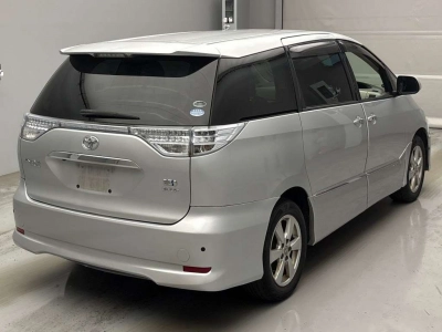 TOYOTA ESTIMA HYBRID