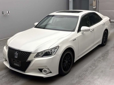 TOYOTA CROWN HYBRID