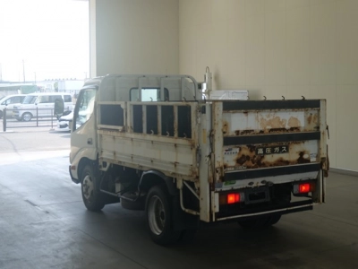 TOYOTA DYNA