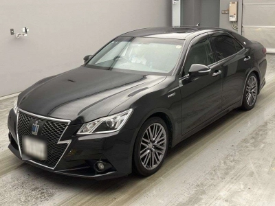 TOYOTA CROWN HYBRID