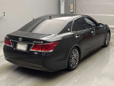TOYOTA CROWN HYBRID
