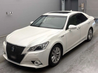 TOYOTA CROWN HYBRID