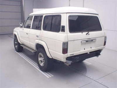 TOYOTA LAND CRUISER