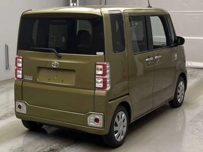 TOYOTA PIXIS MEGA