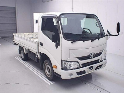 TOYOTA DYNA