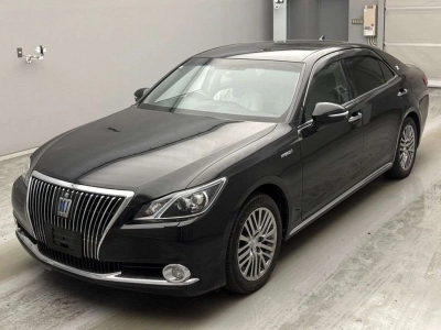 TOYOTA CROWN MAJESTA
