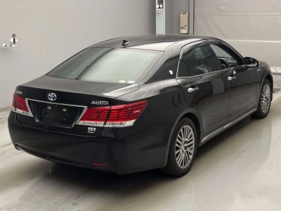 TOYOTA CROWN MAJESTA