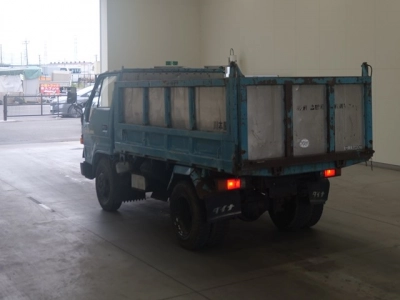 TOYOTA DYNA
