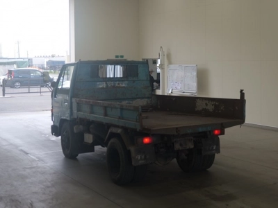 TOYOTA DYNA