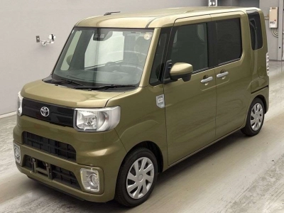 TOYOTA PIXIS MEGA