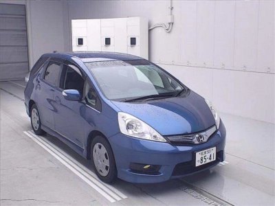 HONDA FIT SHUTTLE