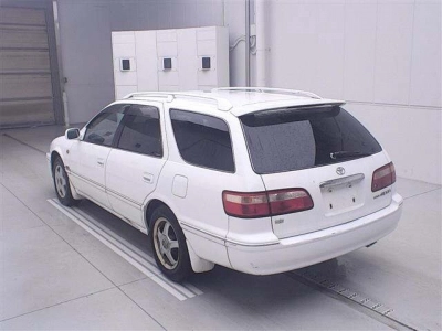 TOYOTA CAMRY GRACIA