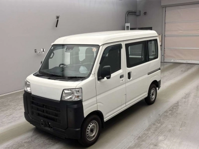 TOYOTA PIXIS VAN