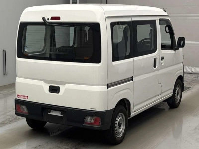 TOYOTA PIXIS VAN