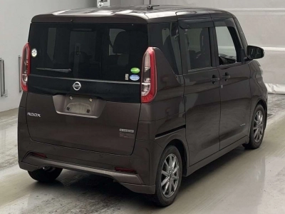 NISSAN ROOX