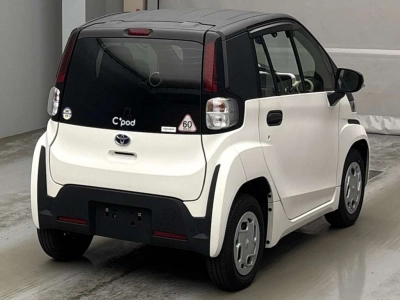 TOYOTA C+POD