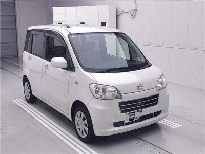 DAIHATSU TANTO EXE