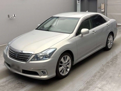 TOYOTA CROWN HYBRID
