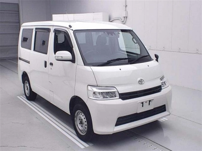 TOYOTA TOWN ACE