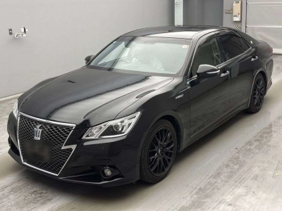 TOYOTA CROWN HYBRID